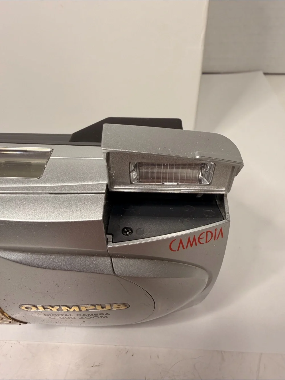 Olympus Camedia C-900 Zoom 1.3MP Vintage Digital Camera